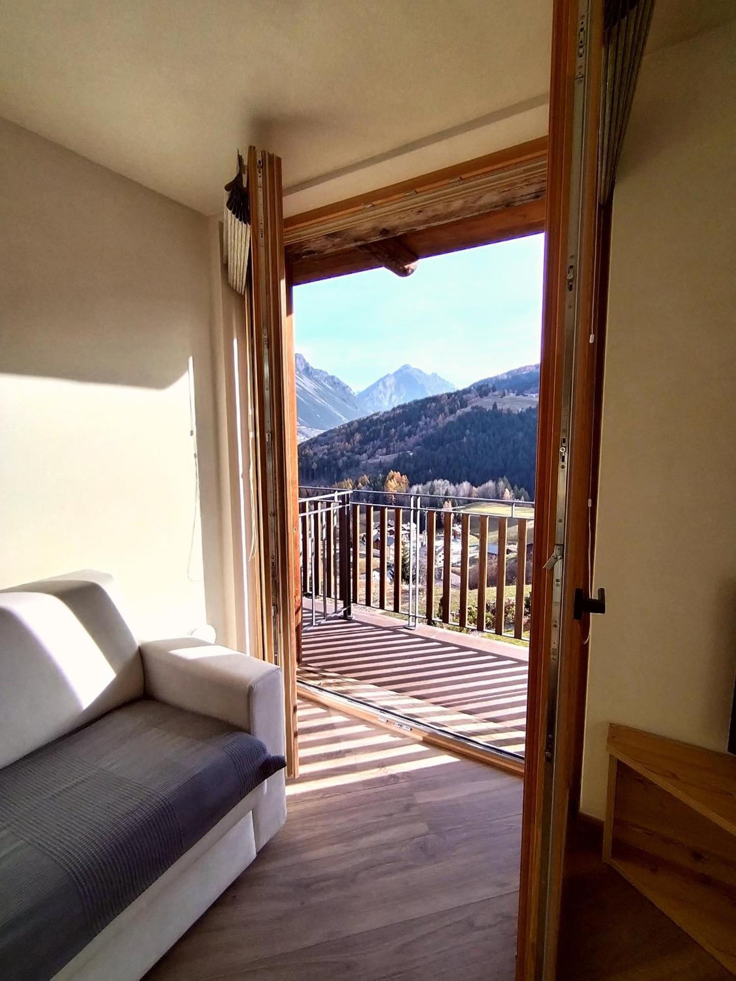 Apartment Maol Luxury Living Isolaccia